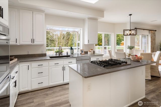 22910 NE 76th Street, Redmond, WA 98053