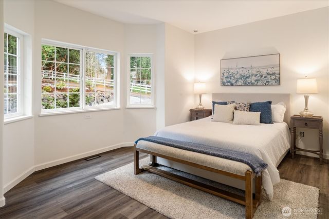 22910 NE 76th Street, Redmond, WA 98053