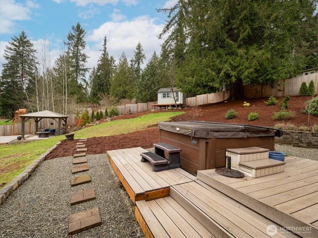 22910 NE 76th Street, Redmond, WA 98053