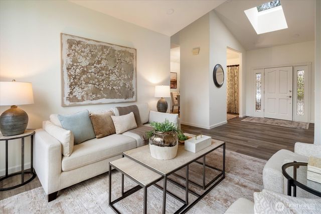 22910 NE 76th Street, Redmond, WA 98053