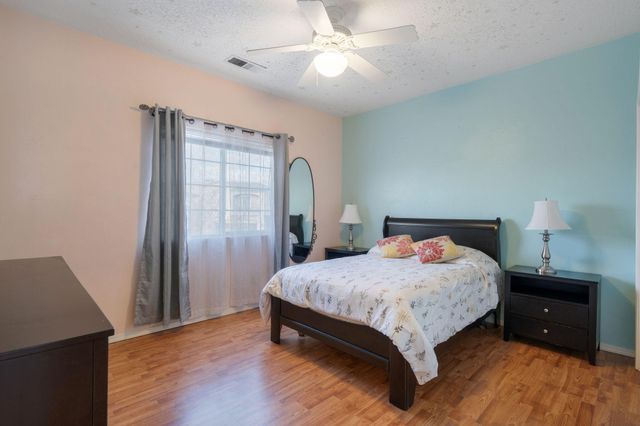 4520 Derby Court NW, Albuquerque, NM 87114