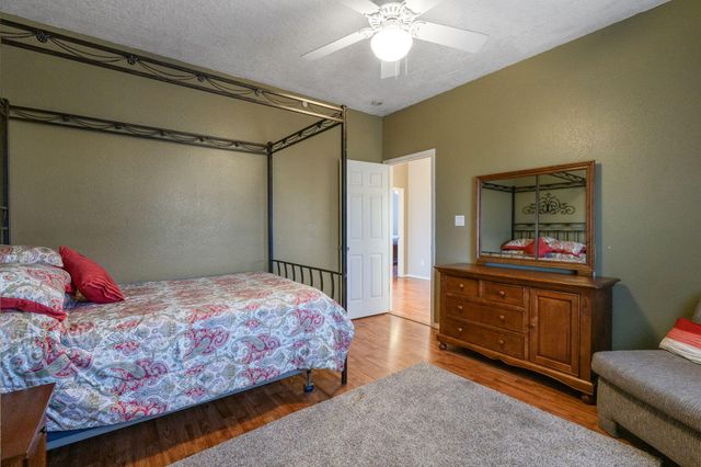 4520 Derby Court NW, Albuquerque, NM 87114