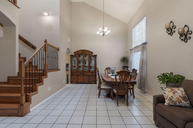 4520 Derby Court NW, Albuquerque, NM 87114