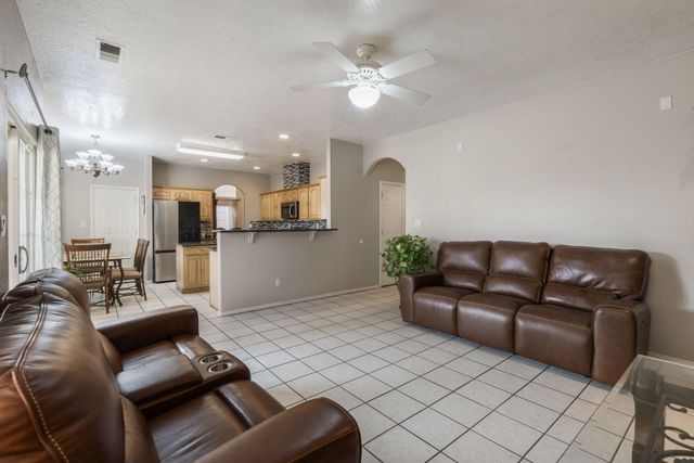 4520 Derby Court NW, Albuquerque, NM 87114