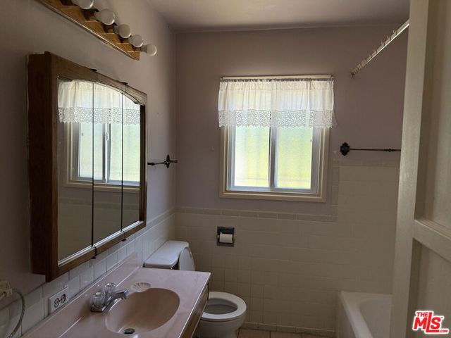 3982 S Orange Drive, Los Angeles, CA 90008