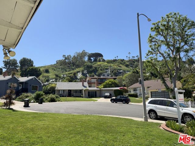 3982 S Orange Drive, Los Angeles, CA 90008