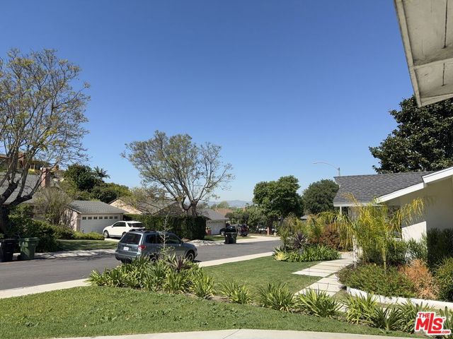 3982 S Orange Drive, Los Angeles, CA 90008