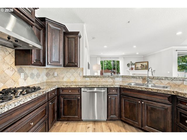 10786 Se TURNBERRY Loop, Happy Valley, OR 97086