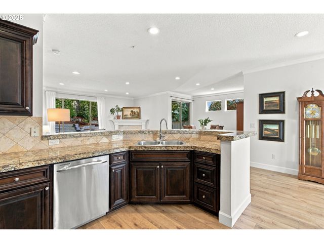 10786 Se TURNBERRY Loop, Happy Valley, OR 97086