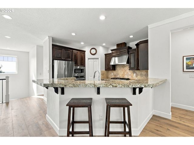 10786 Se TURNBERRY Loop, Happy Valley, OR 97086