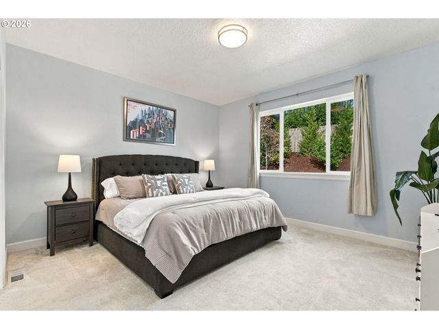 10786 Se TURNBERRY Loop, Happy Valley, OR 97086
