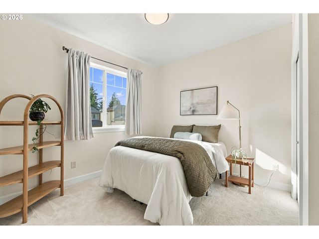 10786 Se TURNBERRY Loop, Happy Valley, OR 97086