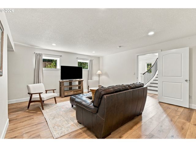 10786 Se TURNBERRY Loop, Happy Valley, OR 97086