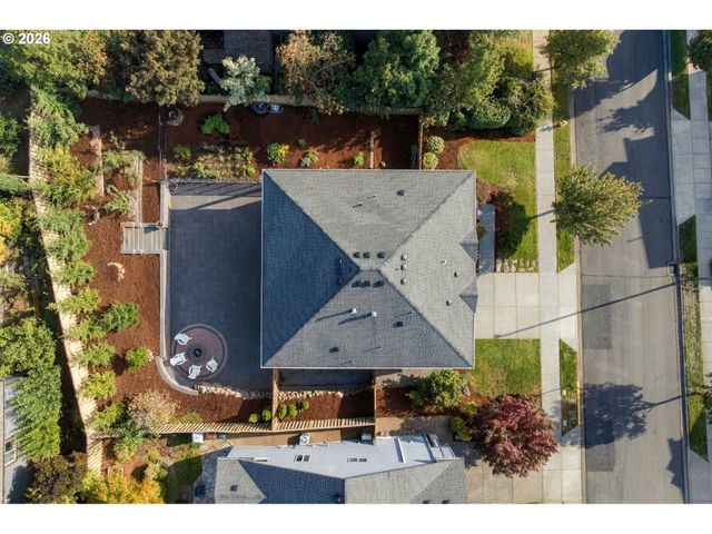10786 Se TURNBERRY Loop, Happy Valley, OR 97086