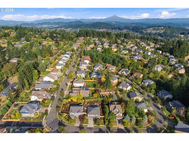 10786 Se TURNBERRY Loop, Happy Valley, OR 97086