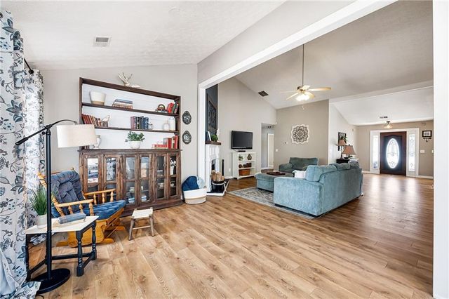 161 Colonial Way, Dallas, GA 30157