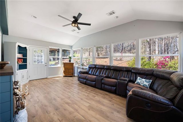 161 Colonial Way, Dallas, GA 30157