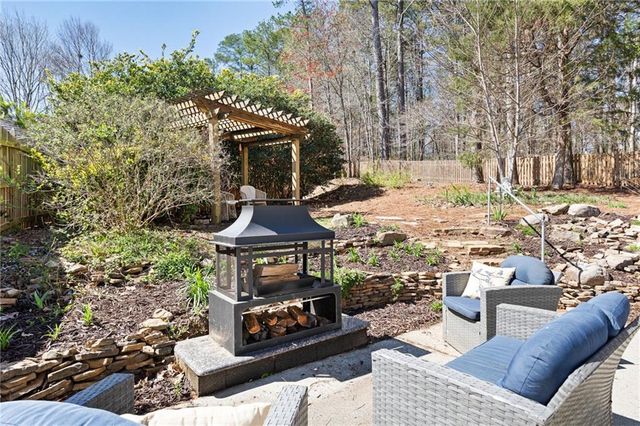 161 Colonial Way, Dallas, GA 30157