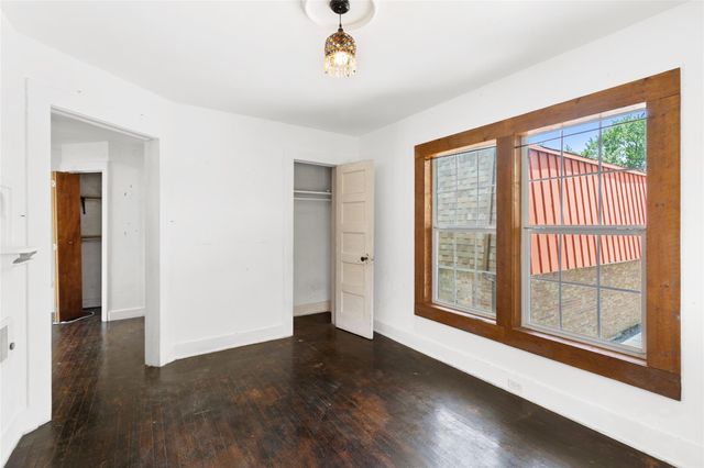 1518 16th Street A, Huntsville, TX 77340