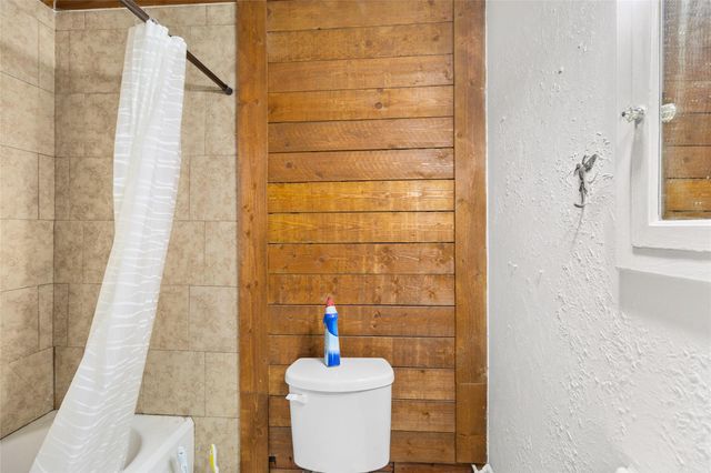 1518 16th Street A, Huntsville, TX 77340