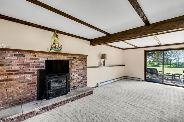6 STRUBLE PL., Wantage Twp., NJ 07461