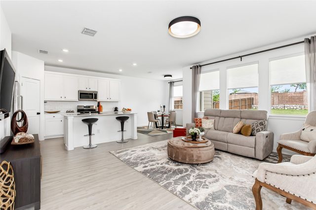 1800 Chestnut Oak Court, Mckinney, TX 75071