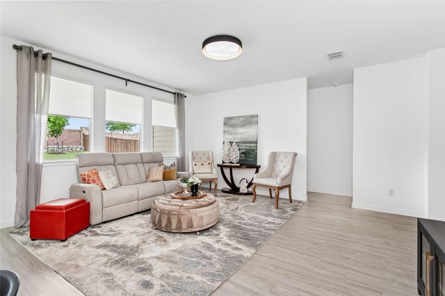 1800 Chestnut Oak Court, Mckinney, TX 75071