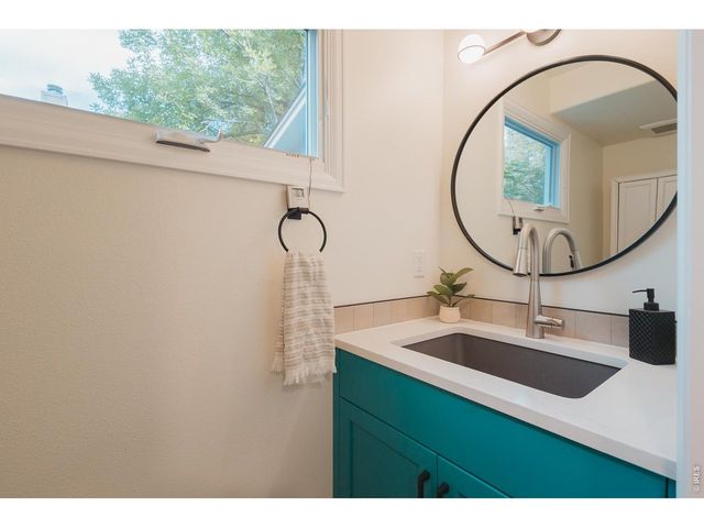 100 Grandview Ave, Fort Collins, CO 80521