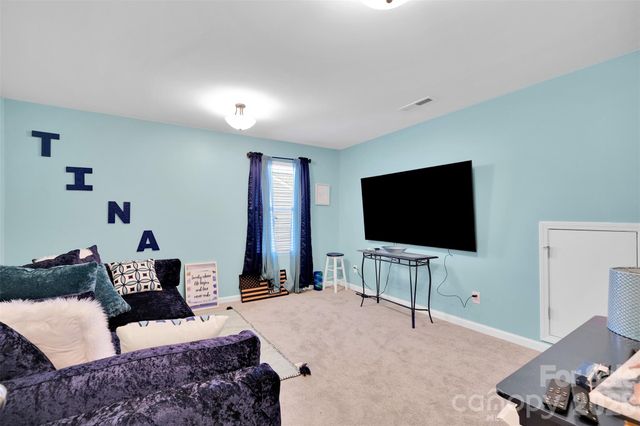 2527 Courtland Drive, Clover, SC 29710