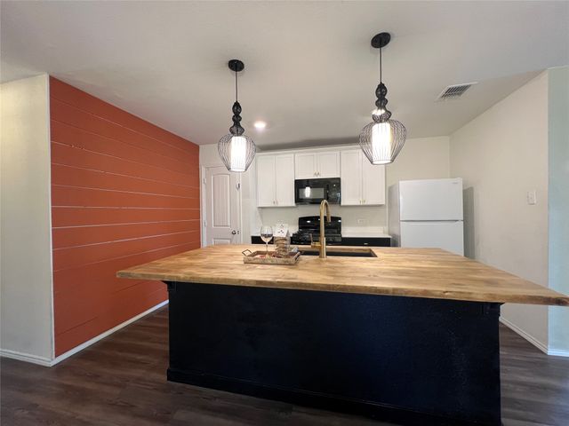 1602 Westfall Drive, Anna, TX 75409