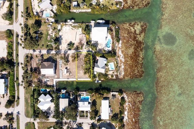 17230 Angelfish Lane, Sugarloaf Key, FL 33042
