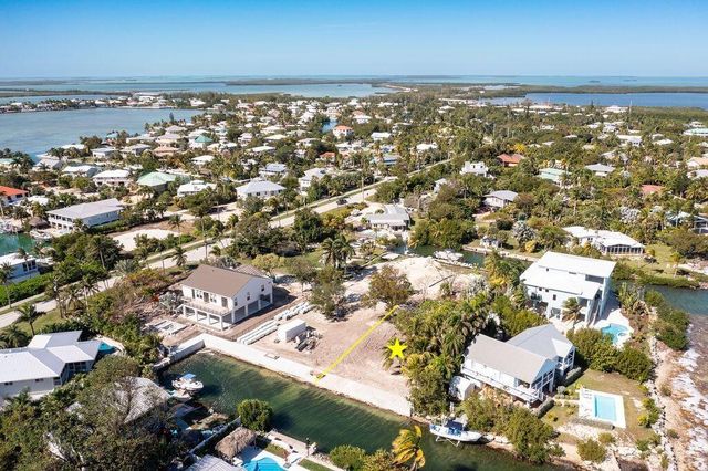 17230 Angelfish Lane, Sugarloaf Key, FL 33042
