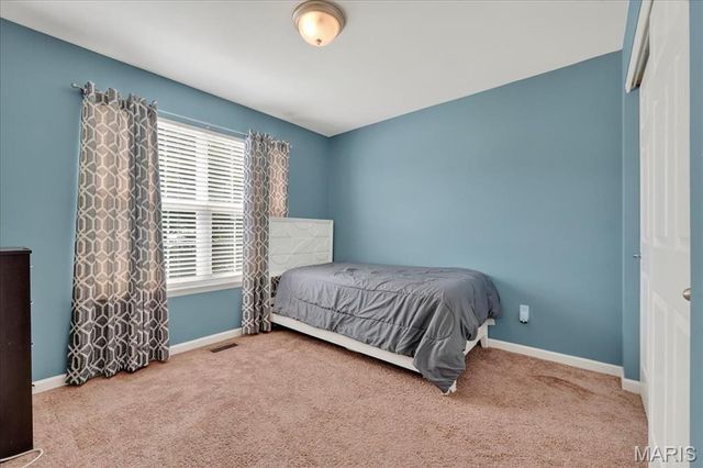 547 Great Oaks Meadow Drive, Wentzville, MO 63385