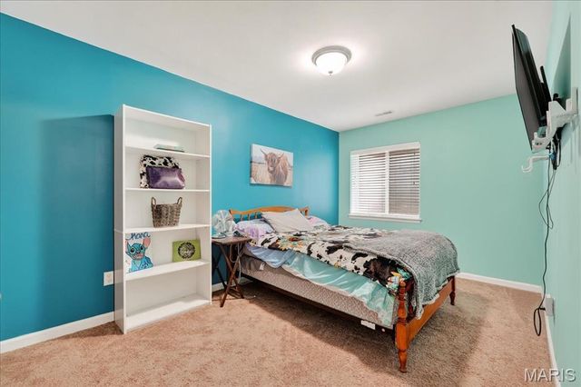 547 Great Oaks Meadow Drive, Wentzville, MO 63385