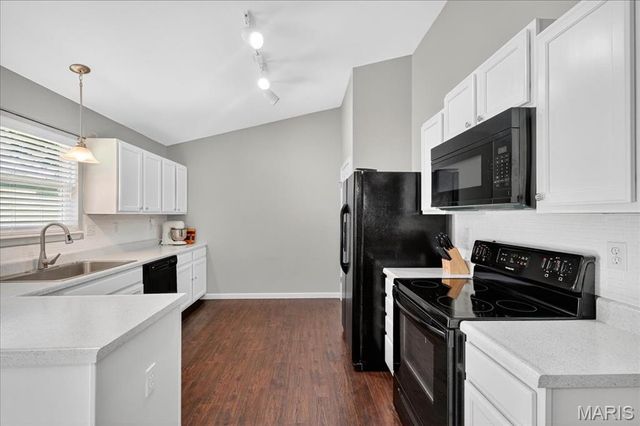 547 Great Oaks Meadow Drive, Wentzville, MO 63385