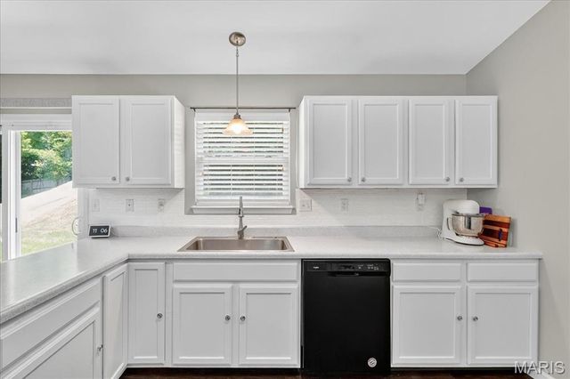 547 Great Oaks Meadow Drive, Wentzville, MO 63385