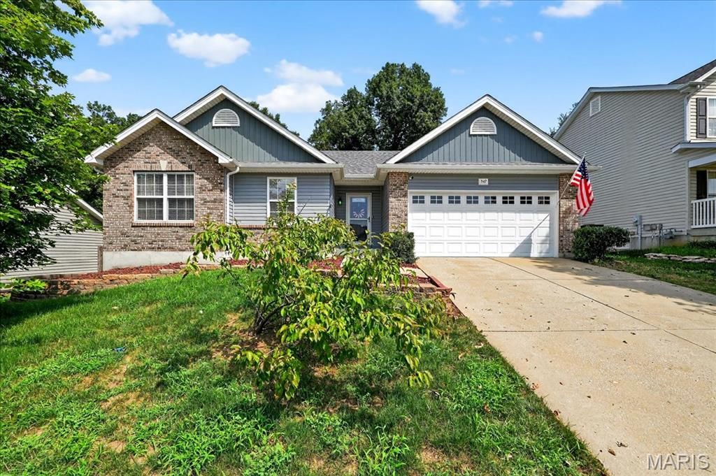 547 Great Oaks Meadow Drive, Wentzville, MO 63385