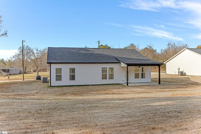 325 Gwinn Mill Road, Pauline, SC 29376