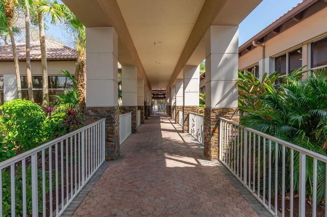 10421 Buena Ventura Drive, Boca Raton, FL 33498