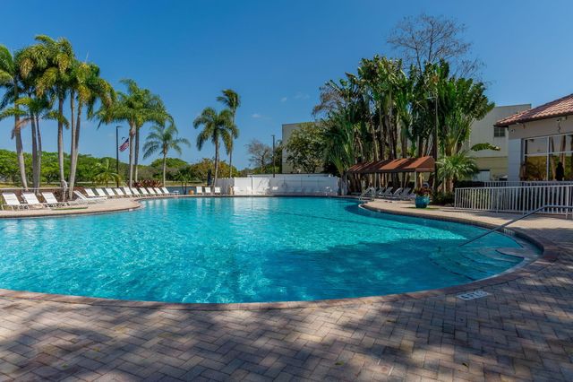 10421 Buena Ventura Drive, Boca Raton, FL 33498
