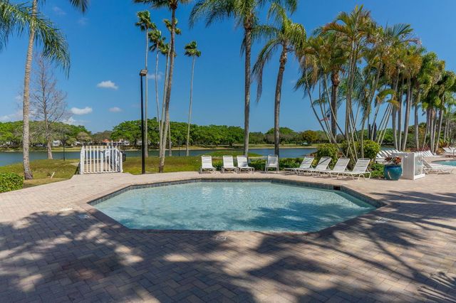 10421 Buena Ventura Drive, Boca Raton, FL 33498