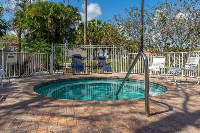 10421 Buena Ventura Drive, Boca Raton, FL 33498