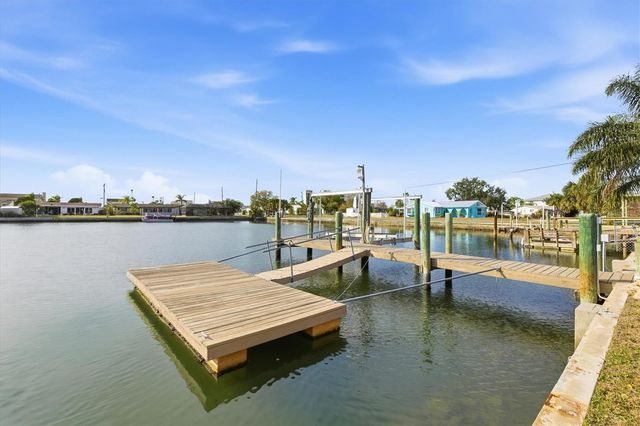 13711 EVELANE DRIVE, Hudson, FL 34667