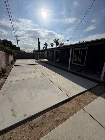 364 W Rosewood Street, Rialto, CA 92376