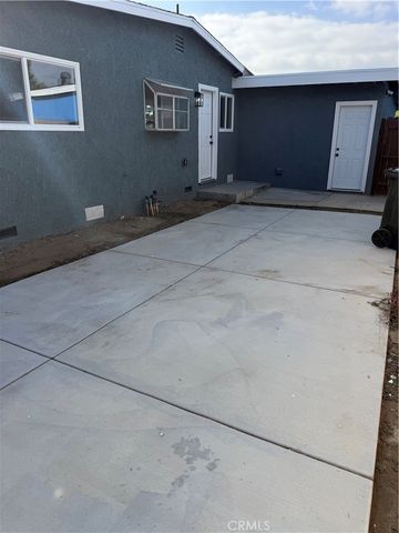 364 W Rosewood Street, Rialto, CA 92376