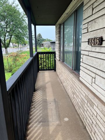 8815 S Halsted Street, Chicago, IL 60620