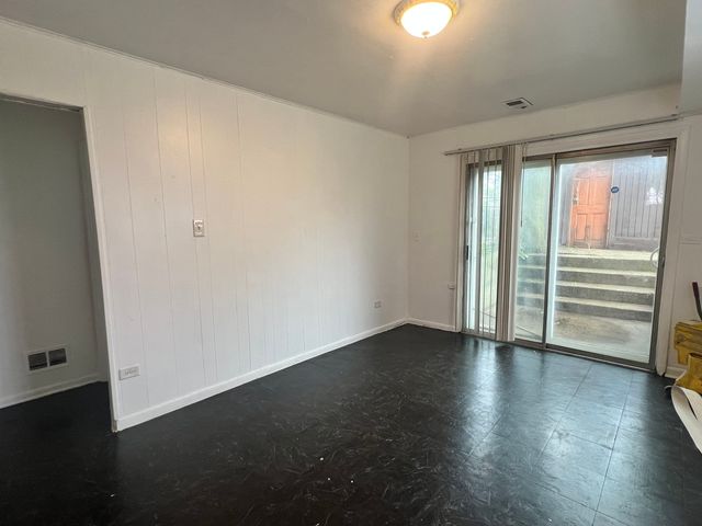 8815 S Halsted Street, Chicago, IL 60620