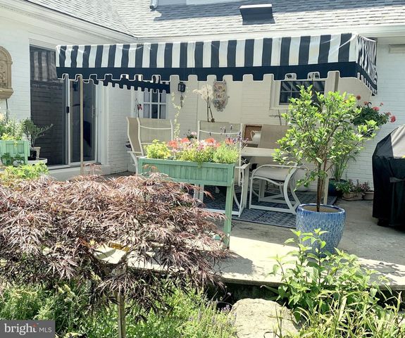 357 SPRAGUE RD, Penn Valley, PA 19072