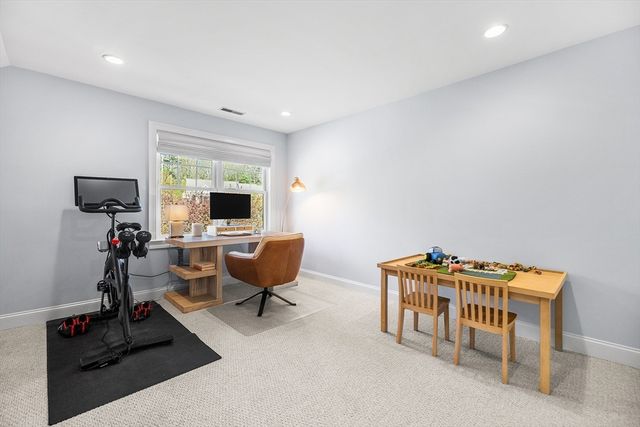 58 Sunset Ridge Lane 58, Bolton, MA 01740