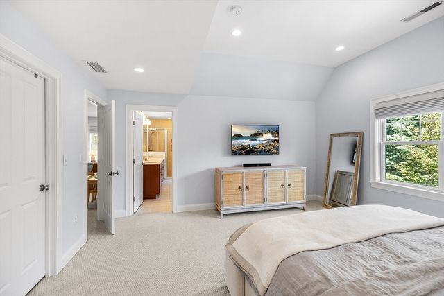 58 Sunset Ridge Lane 58, Bolton, MA 01740